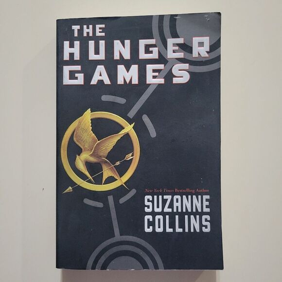 The Hunger Games Paperback Book by Suzanne Collins - Picture 2 of 8